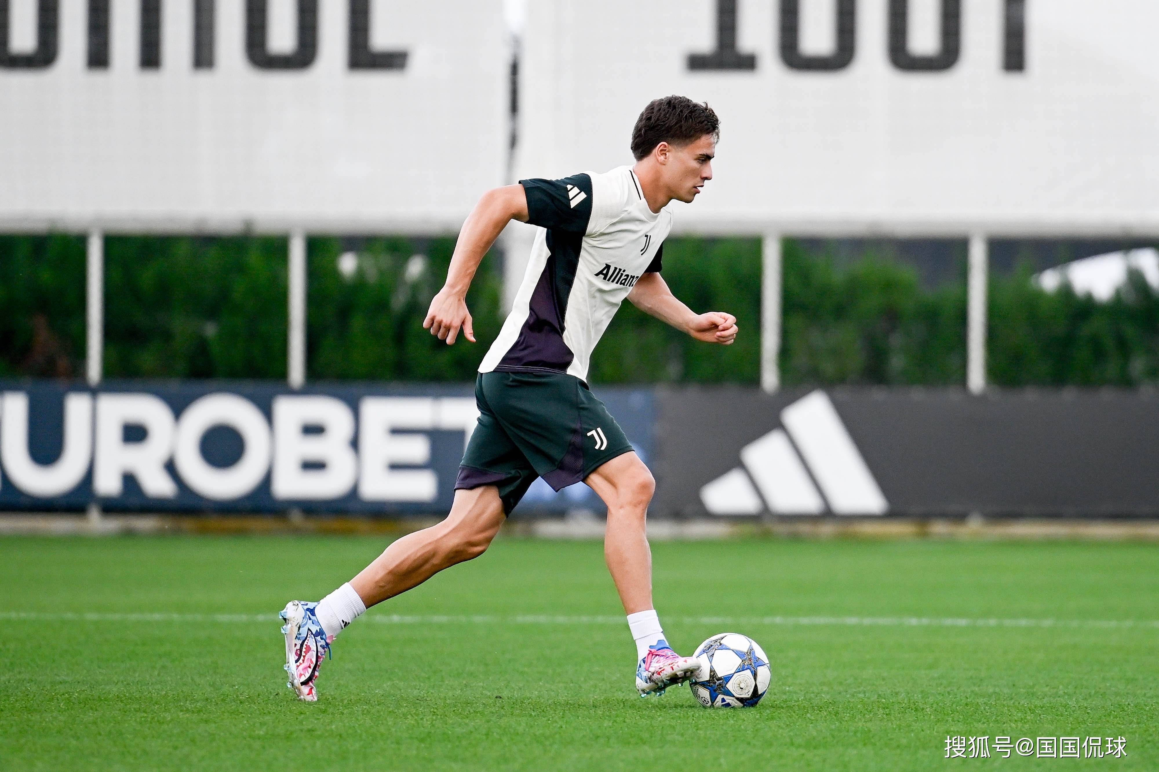 马健涛失控歌词-九游官网